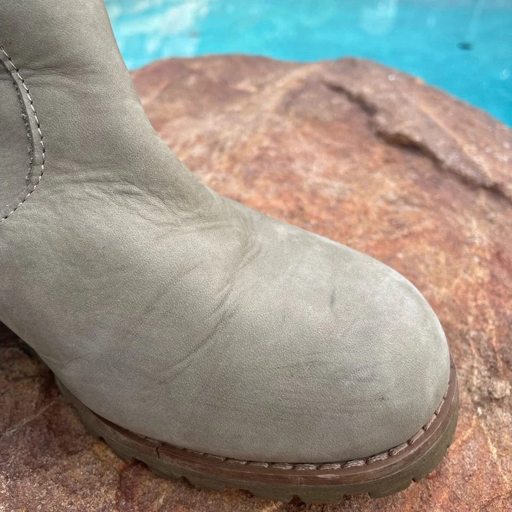 Jeffrey Campbell Faux Fur Lining Lug Soles Leather Booties in Taupe